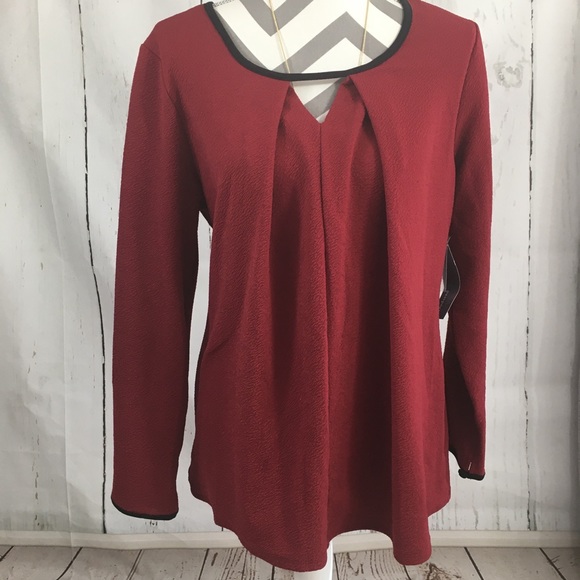 JW Tops - 💜 NEW ✨ JW ✨ Red Long Sleeve Dress Shirt!